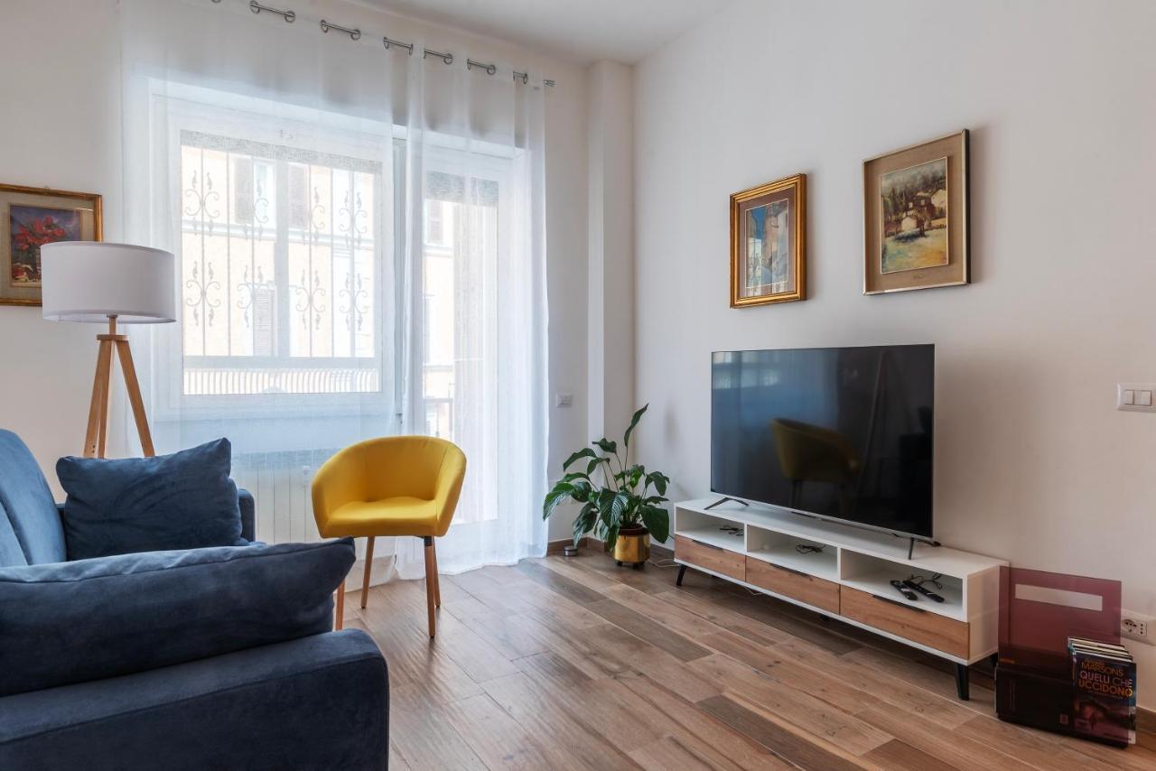 Piazza Re Di Roma Comfy Apartment Ngoại thất bức ảnh
